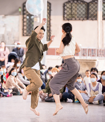 國泰雲門隨行吧 - 與雲門共舞