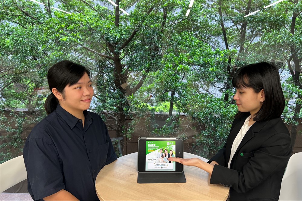 國泰人壽推出美元利變型保單「國泰人壽美滿康愛利率變動型美元終身保險（定期給付型）（外溢型）」，為業界首張將「CAR-T細胞免疫治療」納入保障範圍的商品，結合高倍數身故保障，兼顧美元資產累積與癌後醫療保障。