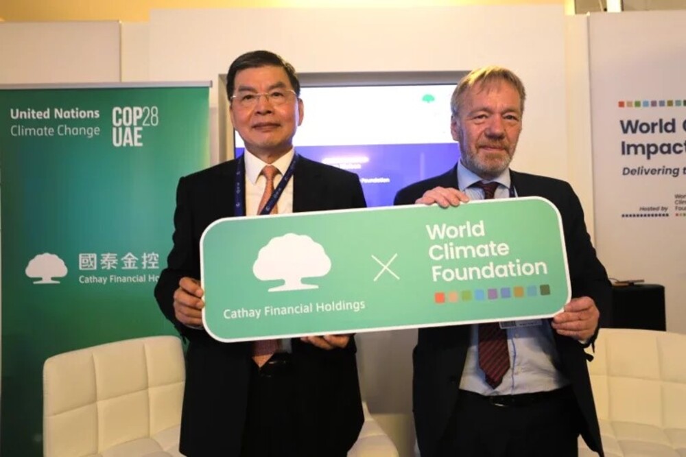 國泰金控今年由總經理李長庚、投資長程淑芬領軍，來到峰會藍區參與論壇，跟世界分享亞洲銀行業的「氣候金融」，向世界說出台灣經驗。特派記者林奐成／攝影