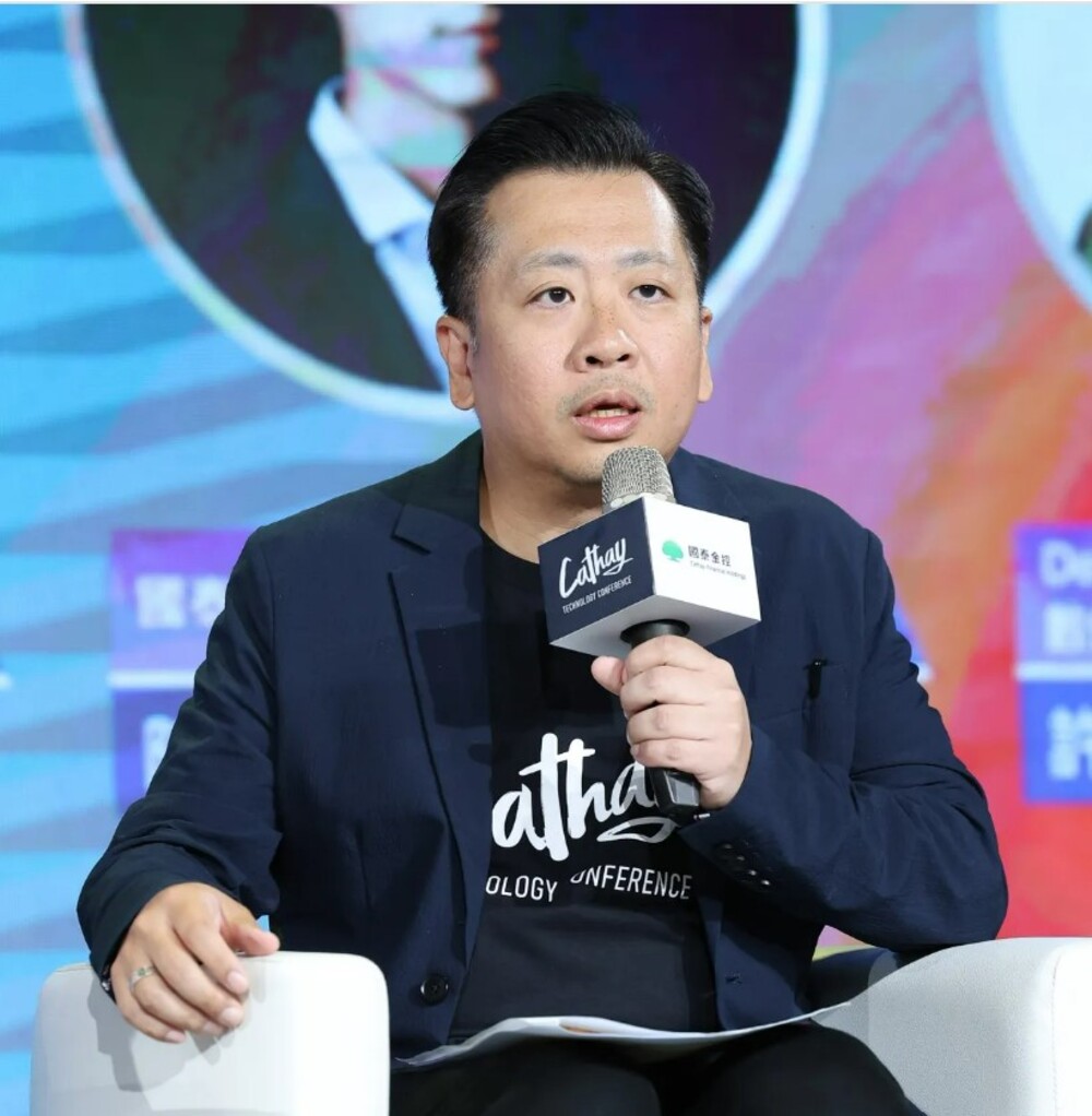 國泰金控副總經理梁明喬<